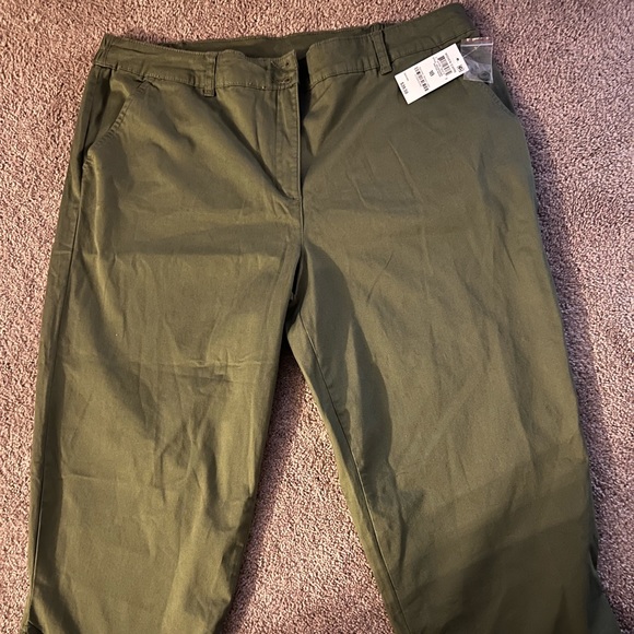 NWT Karen Scott Women’s Woven Capri - Size 18 - Picture 2 of 3